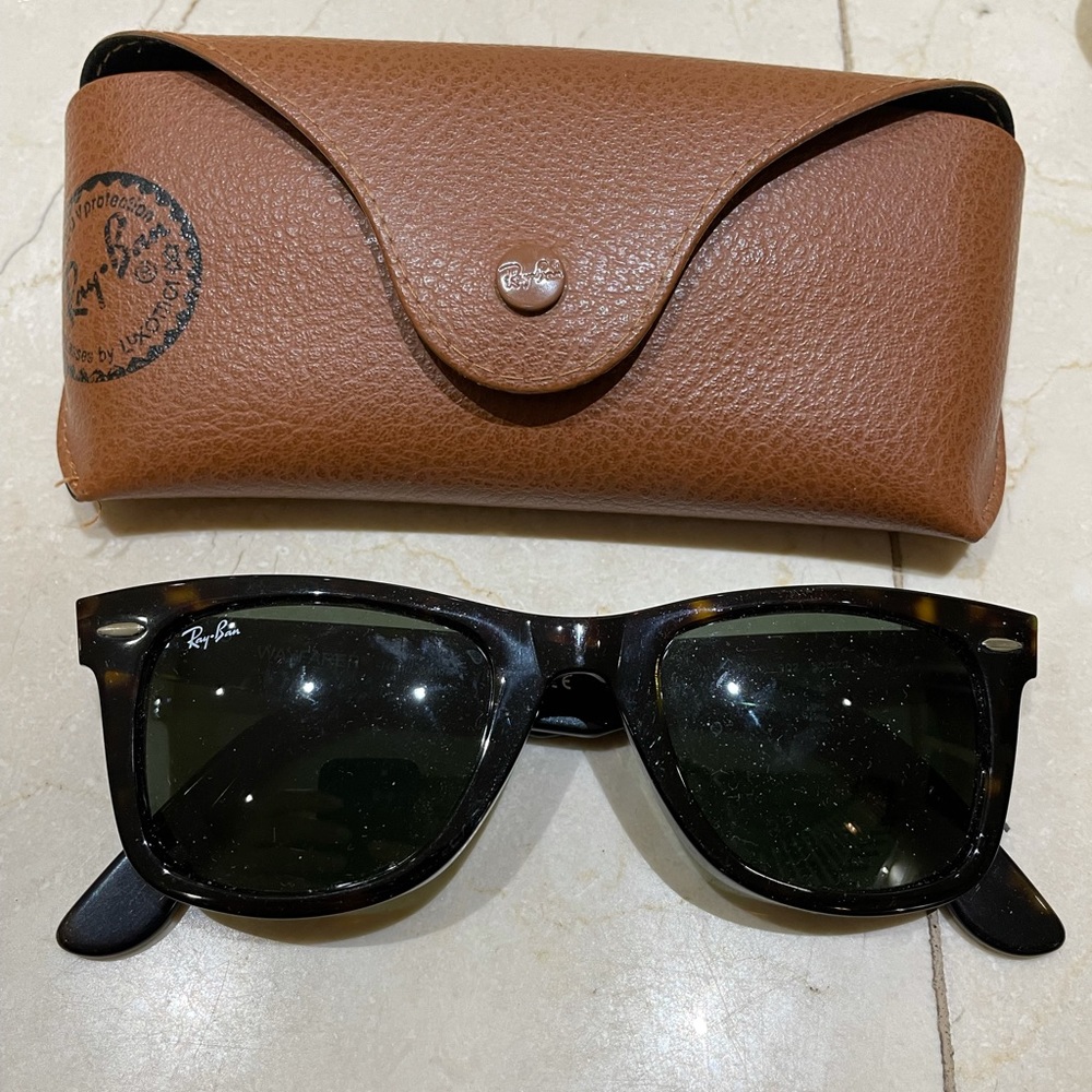Ray Ban tortoise shell wayfarers
